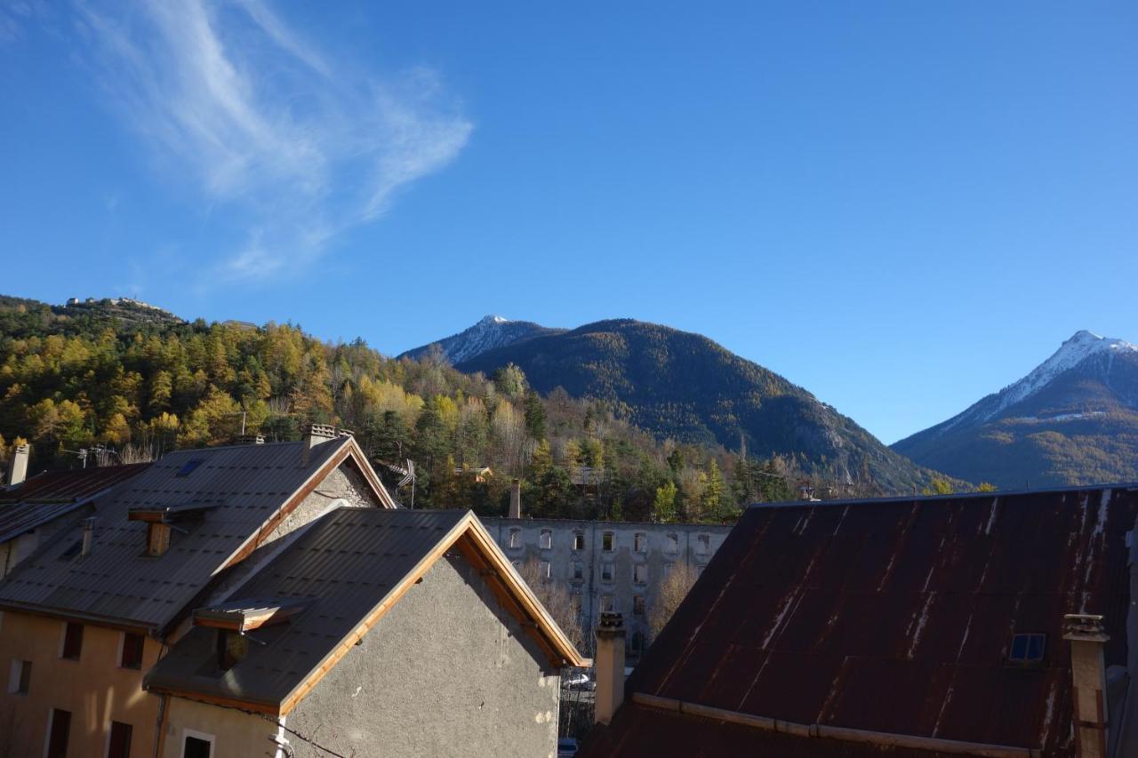 Chez Petit Louis- Appart Centre Ville Jusqu'A 6 Personnes Briançon Kültér fotó